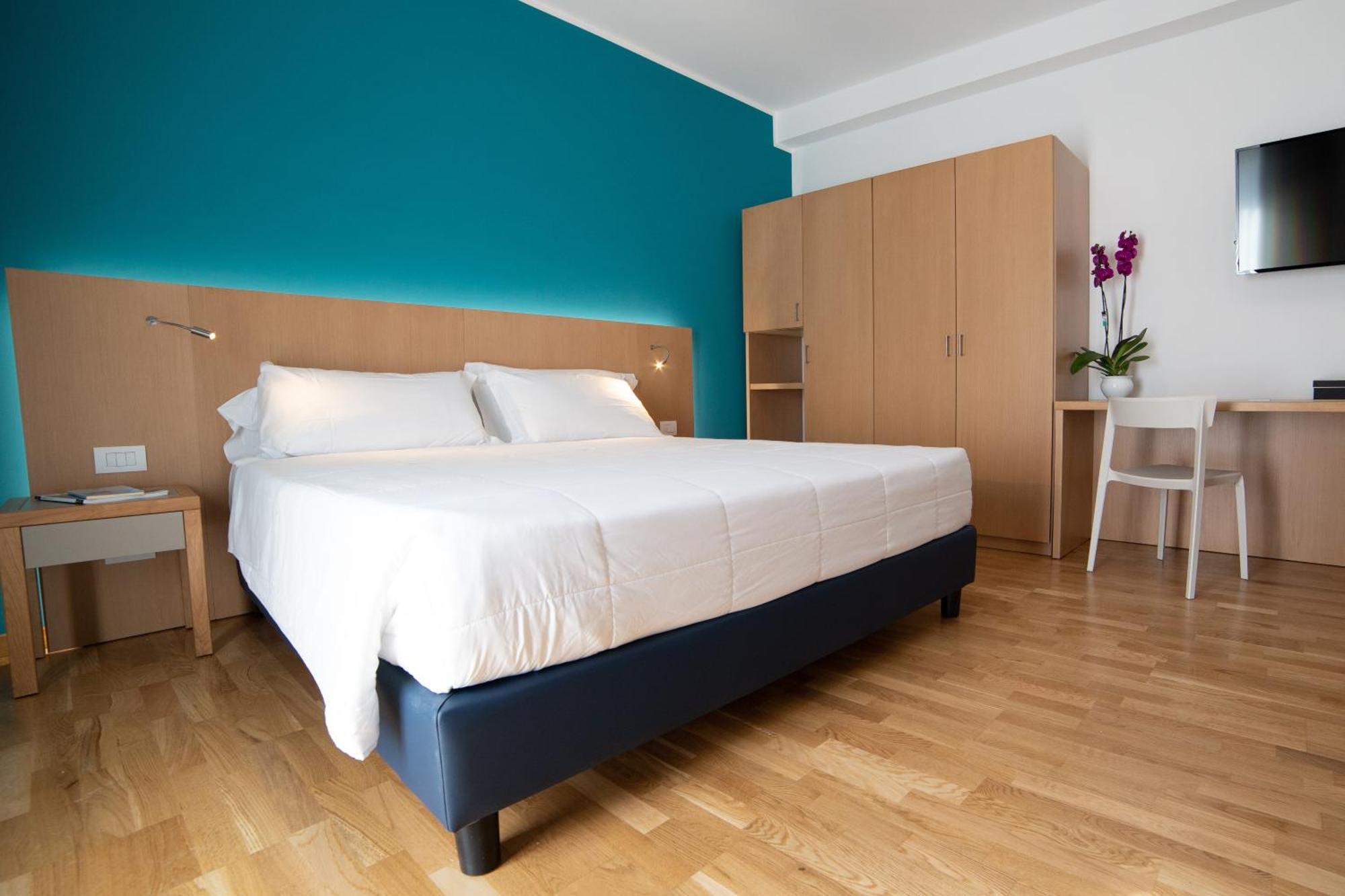 Hotel Principe Alogna & 4*